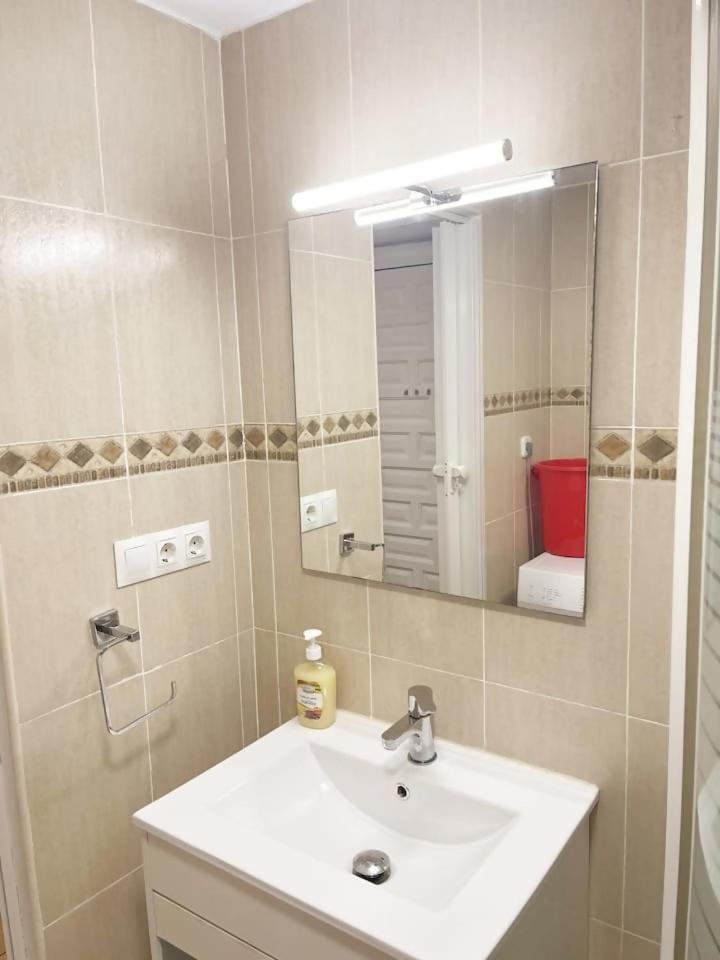 Apartamento Centrico Plazamar 4 Piscina Torre Del Mar Kültér fotó