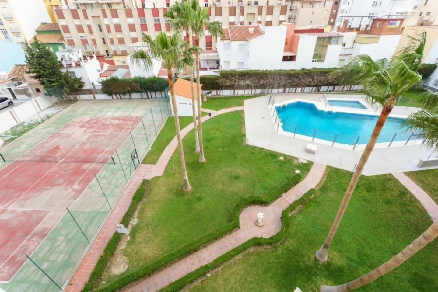 Apartamento Centrico Plazamar 4 Piscina Torre Del Mar Kültér fotó